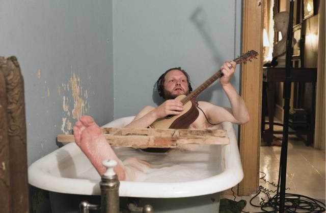 冰岛艺术家贾尔坦森的艺术漫游：在美与陈词滥调之间 - 新火设计艺术资讯