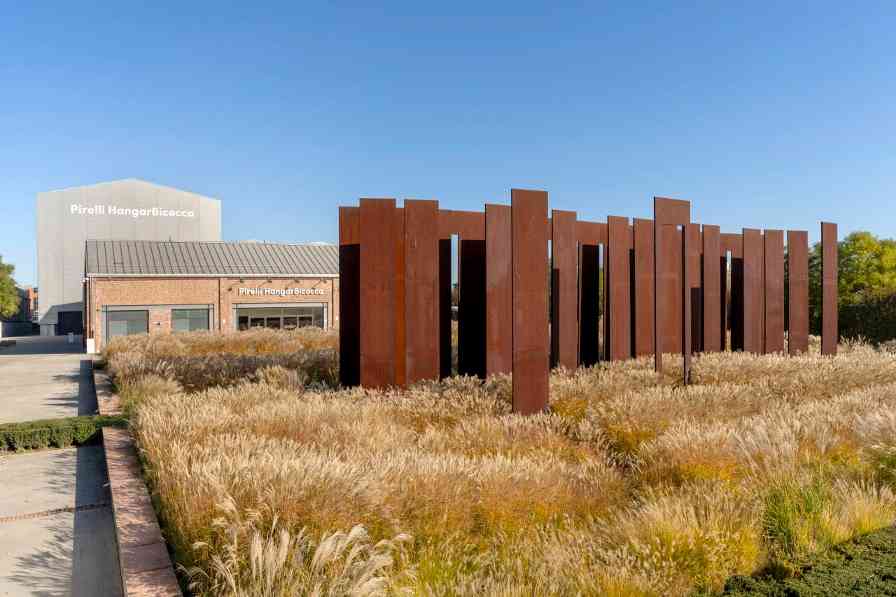 工业厂房改造的艺术中心：空间诗学与艺术家对话舞台(图2)