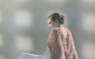 阿尔泰米西娅与包豪斯女孩：女性艺术在历史中的复兴 - 新火设计艺术资讯