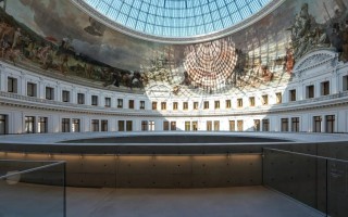 巴黎证券交易所变身全球首座正圆形美术馆 - 新火设计艺术资讯