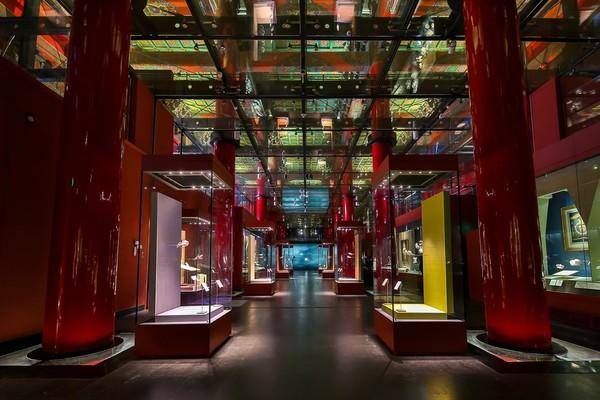 中法珠宝艺术对话，故宫见证历史交融 - 新火设计艺术资讯