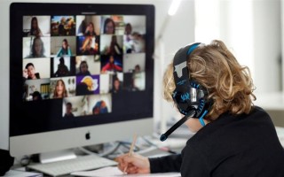 远程办公加速职业分化，需推动生态转向与社会公平 - 新火设计艺术资讯