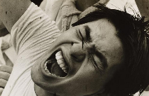 日本摄影杂志《挑衅》如何挑战时代与艺术边界 - 新火设计艺术资讯