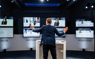 培根三联画8450万美元成交，线上拍卖创纪录 - 新火设计艺术资讯