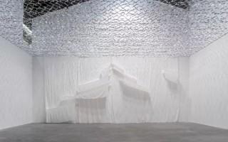 理查德·塔特尔北京展览《繁星论》与《绳索》的形而上探索 - 新火设计艺术资讯