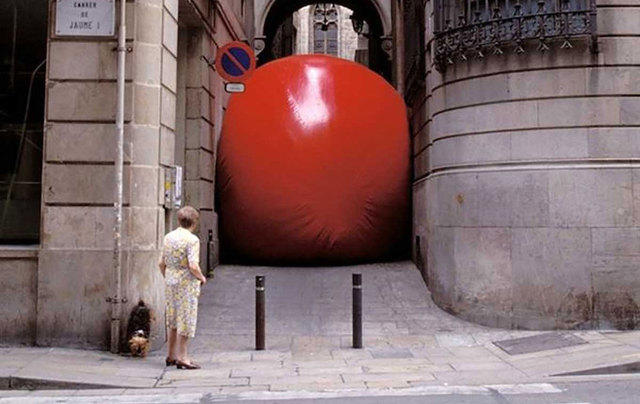 公共艺术的点赞时代：从大黄鸭到大红球 - 新火设计艺术资讯