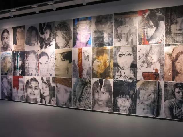 南京国际美术展探讨萧条与供给｜当代艺术新视角 - 新火设计艺术资讯