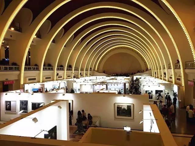 纽约拍卖周以超过人民币122亿元收官 7件作品创造了9个世界纪录 - 新火设计艺术资讯