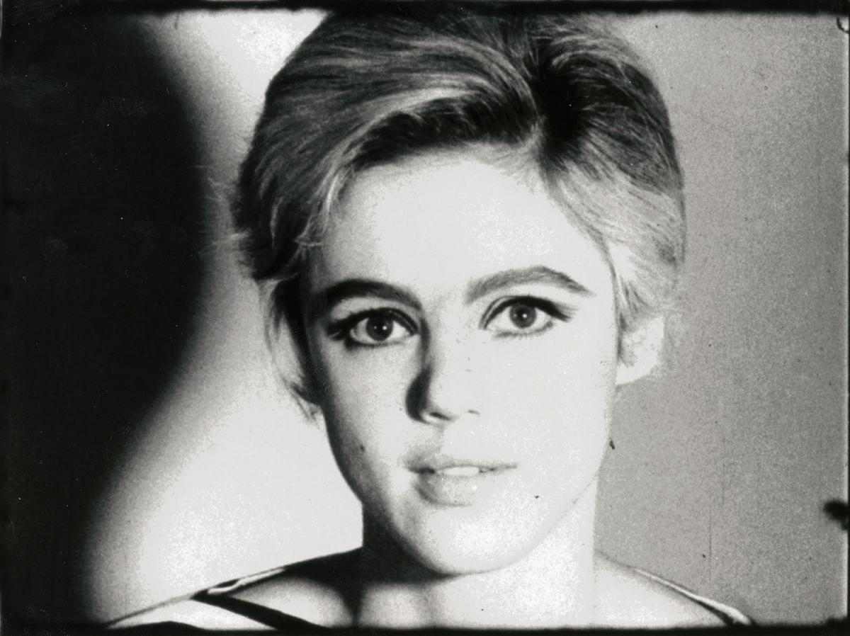 从沃霍尔到阮义忠，从北京向南本周观展指南