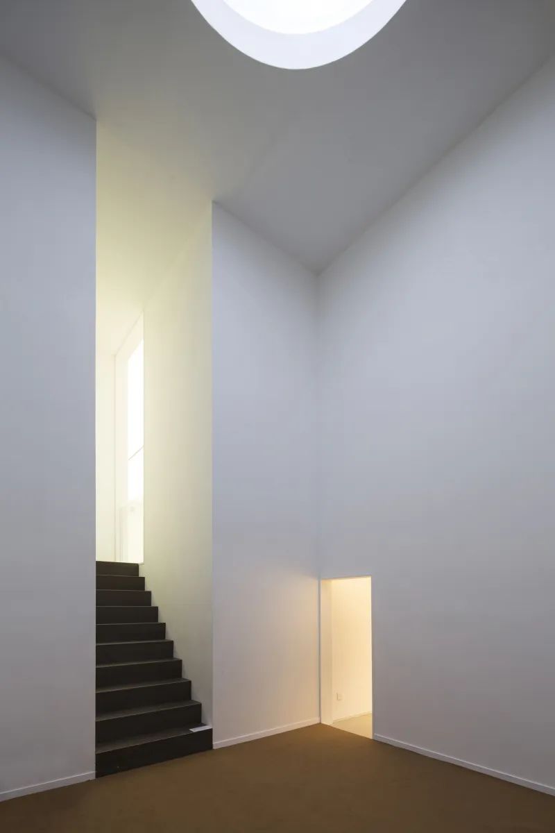 建筑与艺术的交融｜上海当代艺术博物馆展陈解析(图6)