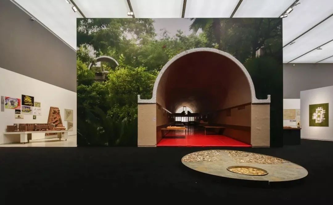 建筑与艺术的交融｜上海当代艺术博物馆展陈解析(图12)