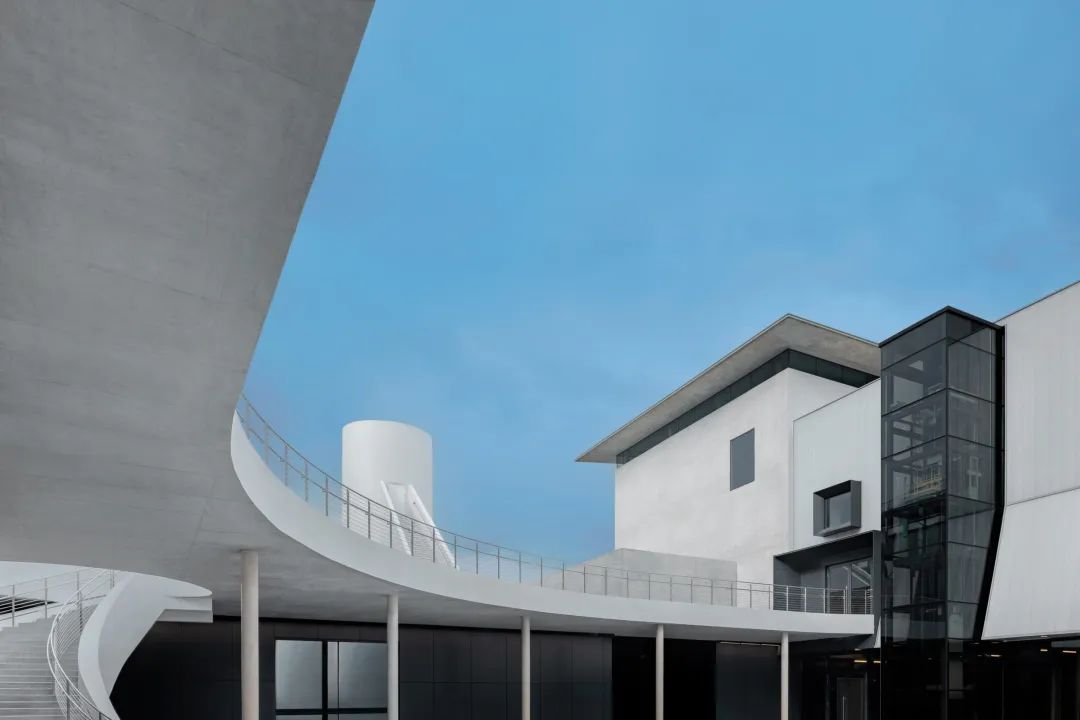 南洋艺术复兴:东南亚新兴艺术机构图卷|全攻略(图6) 南洋艺术复兴:东南亚新兴艺术机构图卷|全攻略(图6)