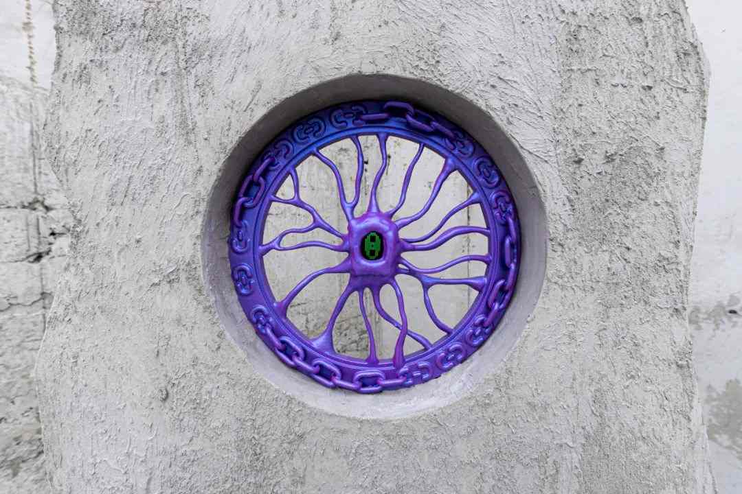 范思哲“重塑经典”之舞:想象21世纪的美杜莎(图8) 范思哲“重塑经典”之舞:想象21世纪的美杜莎(图8)