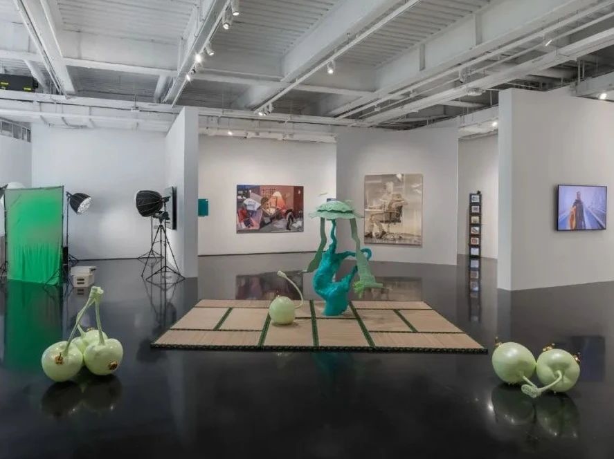 范思哲“重塑经典”之舞:想象21世纪的美杜莎(图11) 范思哲“重塑经典”之舞:想象21世纪的美杜莎(图11)