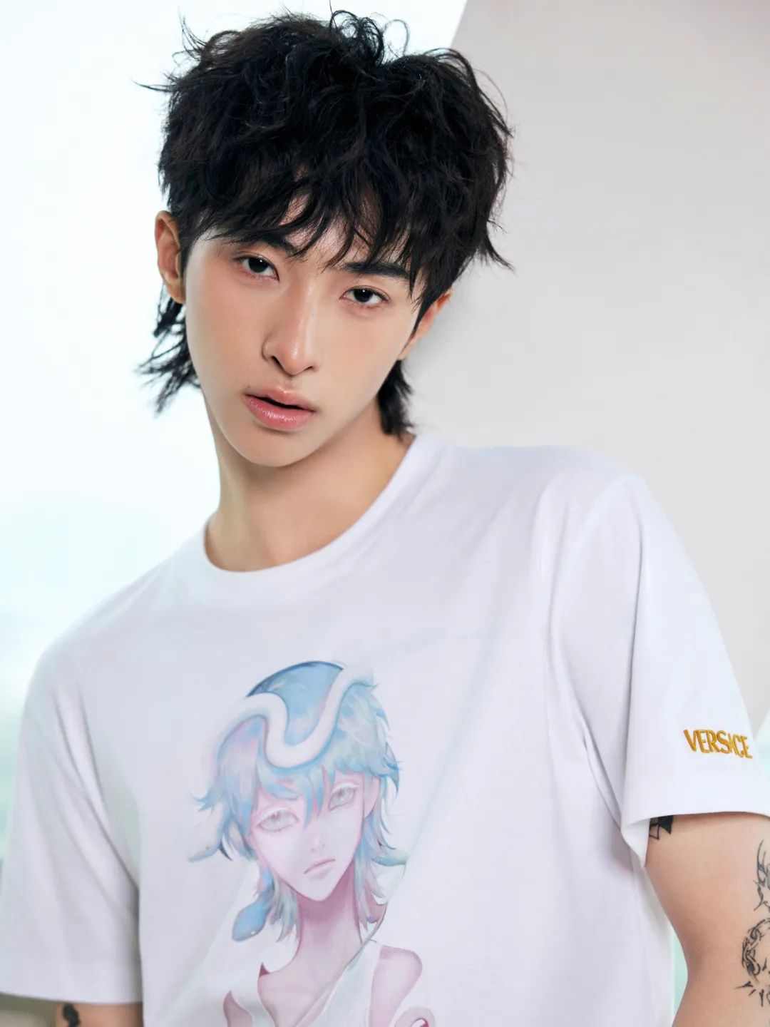 范思哲“重塑经典”之舞:想象21世纪的美杜莎(图20) 范思哲“重塑经典”之舞:想象21世纪的美杜莎(图20)