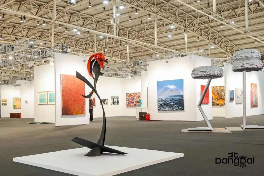 北京当代艺术博览会：本土性与全球语境的交融｜展览全攻略(图2)