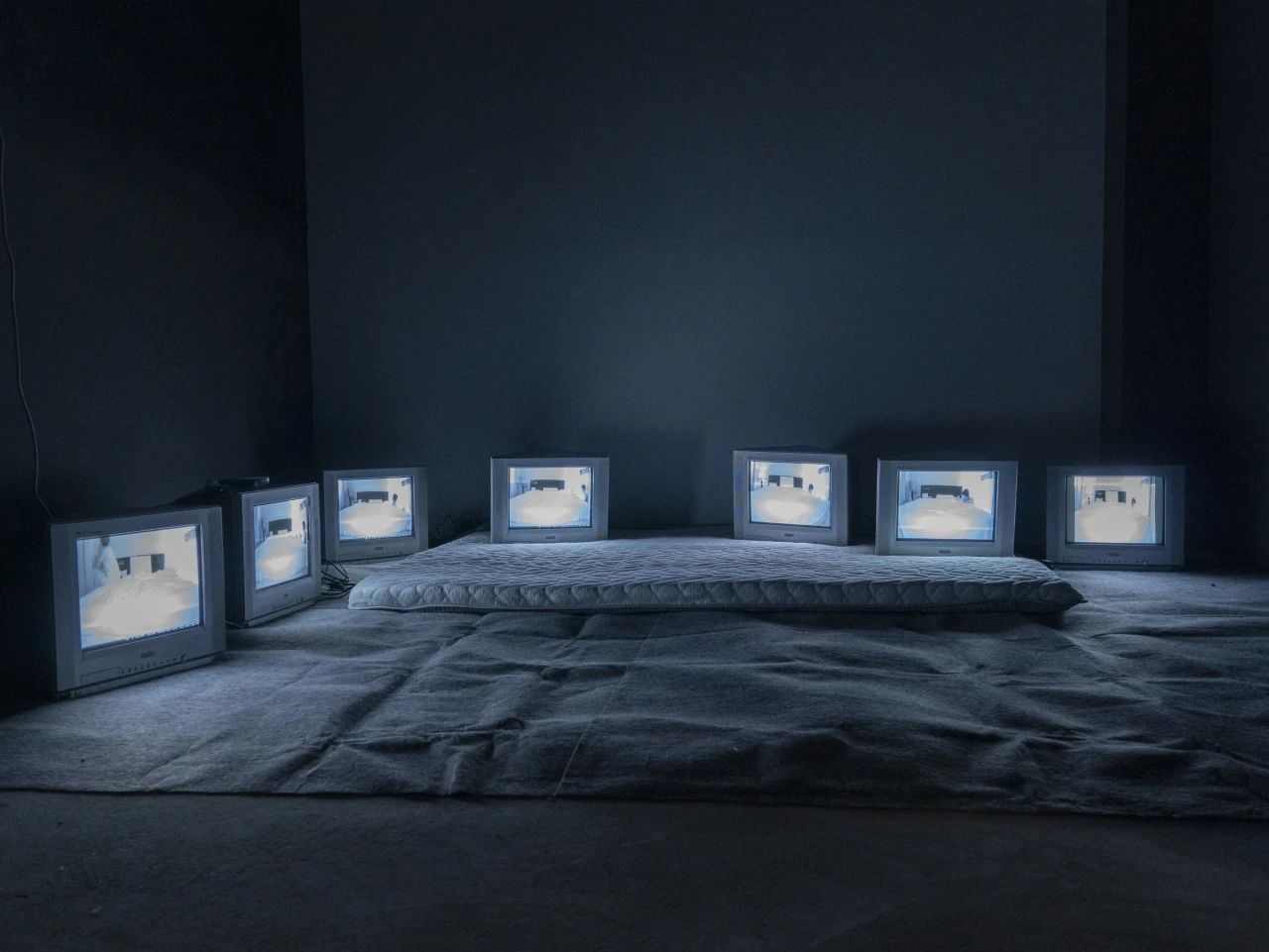 记忆媒介与乡土幻痛｜韩倩艺术创作的核心表达(图9)