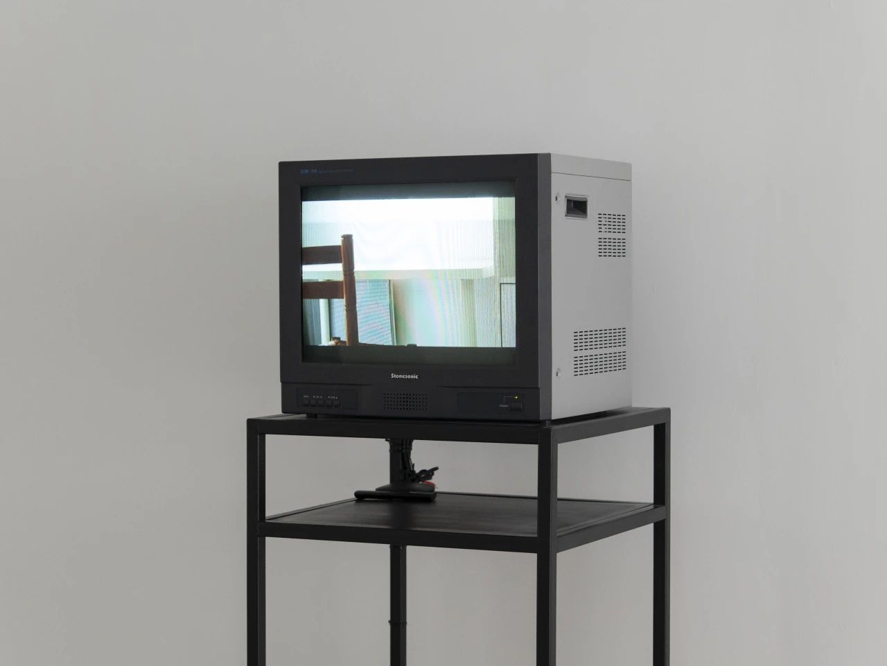 记忆媒介与乡土幻痛｜韩倩艺术创作的核心表达(图5)