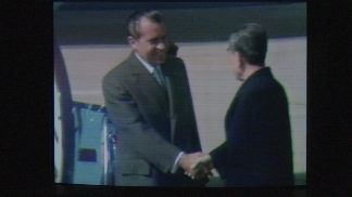 郑源个展“最小限度的”｜影像中的精神转向全攻略(图1)