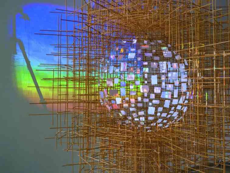 莎拉·施：用日常物品创造沉浸式艺术世界｜创作技巧全攻略(图9)