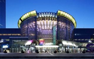 首届首尔弗里兹与KIAF艺博会同时开幕：