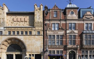 百年白教堂美术馆：艺术与社区的融合之路｜